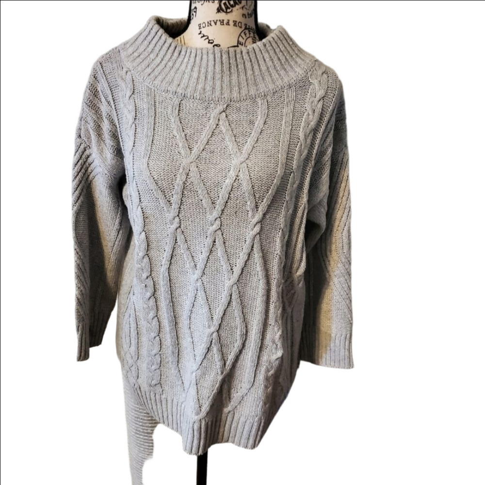 Gray Wide Neck Cable Knit Sweater Size Extra Large